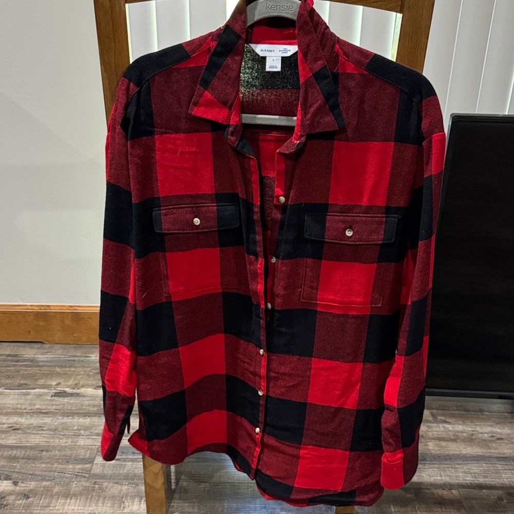 Old Navy Red and Black Plaid Women's Button Down Shirt
